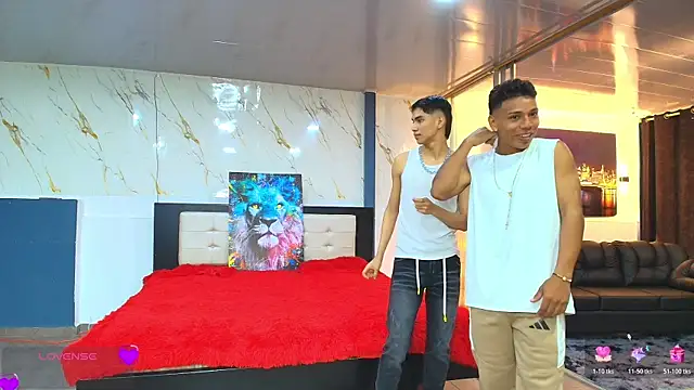 Bisexlifehot   online show from April 6, 11:17 pm