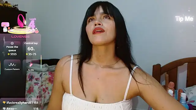 angelly  kate online show from February 12, 3:19 am