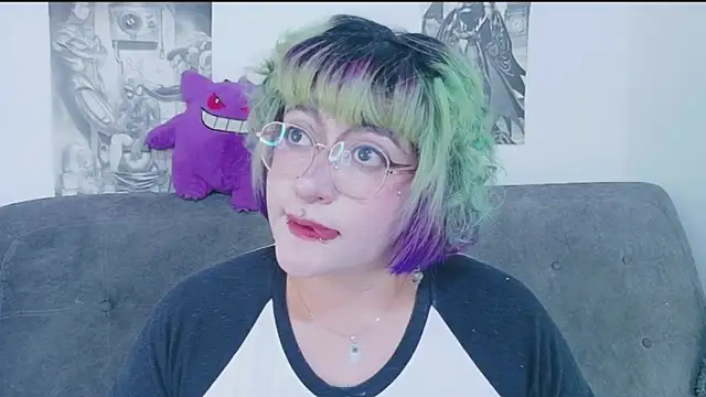 XxGreenGoodxX online show from June 1, 8:21 pm