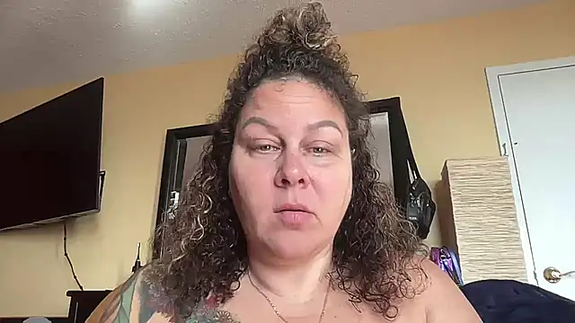 number1slut online show from May 20, 2:25 pm