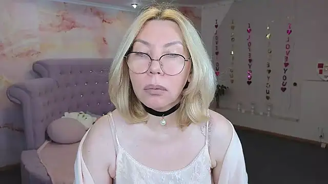 Wendy Waves online show from September 20, 10:46 am