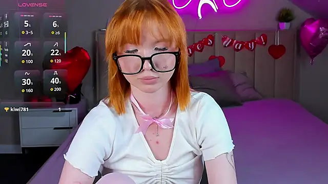 Anna Patterson online show from February 15, 9:30 am