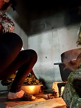 Phuongphuongg online show from November 28, 1:03 pm