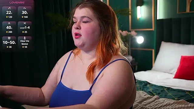 Mia Ray online show from February 3, 5:28 pm