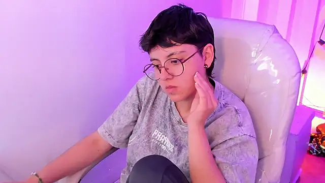 Nathaly ds online show from March 25, 8:01 pm