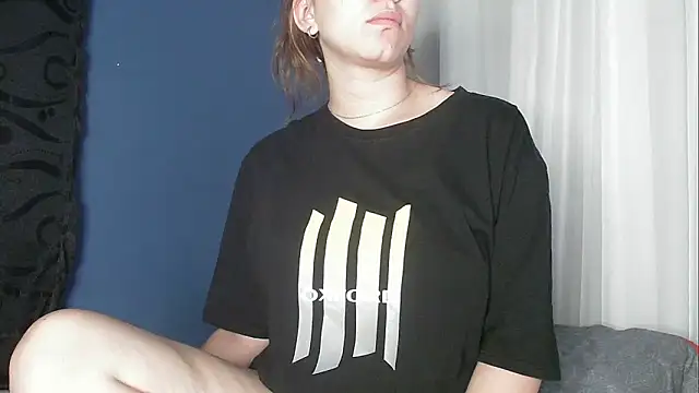 lishainparis18 online show from February 13, 11:34 am