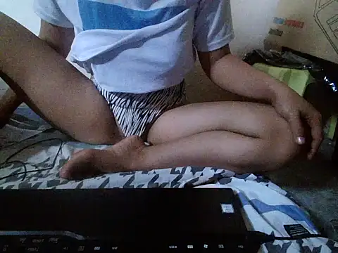 peachysweetie23 online show from June 1, 11:05 pm
