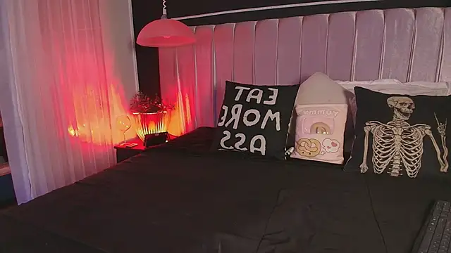 Dannyaa  online show from November 14, 12:49 pm