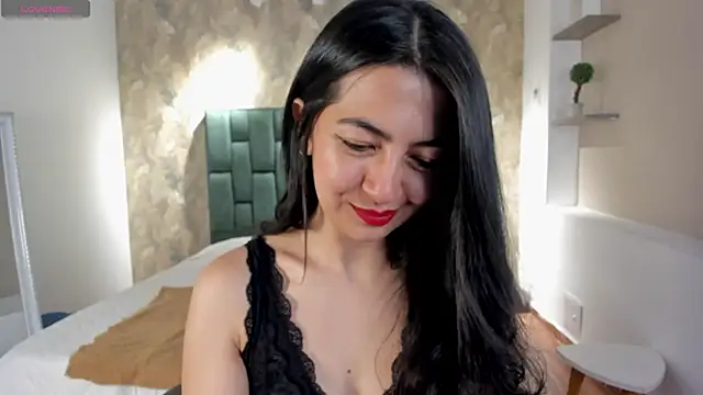 Saya Amaretto1 online show from December 19, 10:46 pm