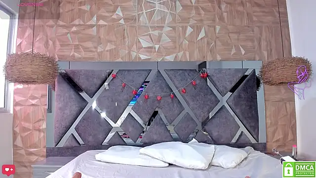 Selene  Lopez  online show from February 24, 7:45 pm