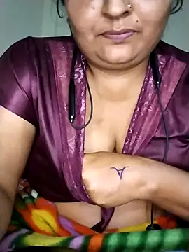 Sexey-Rani online show from November 4, 5:40 pm