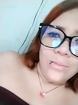 Snapshot of RapunzeRaydes chatting on September 21, 5:06 am RapunzeRaydes online show from September 21, 5:06 am