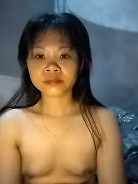 LinhNa999 online show from March 2, 2:00 am