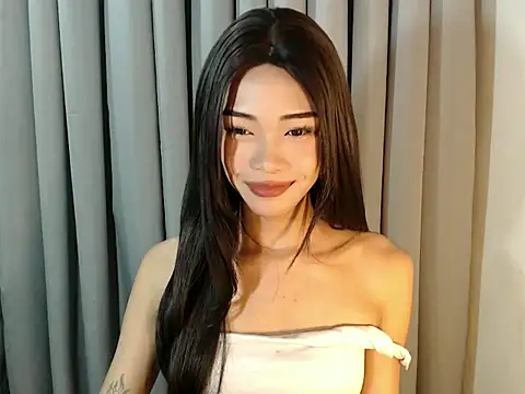 holyakiesha online show from April 4, 12:53 am