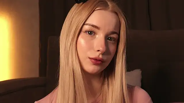 Nana Wilson online show from March 1, 5:07 am