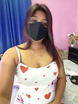 hoty sonali online show from June 15, 9:31 am