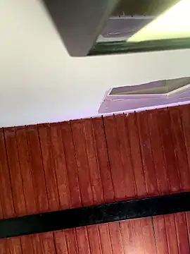 LiaCollings online show from January 7, 12:30 pm