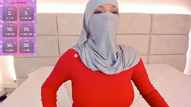  Nadiaa online show from October 16, 7:16 pm