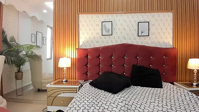 Sophie Calloway online show from September 10, 3:34 pm