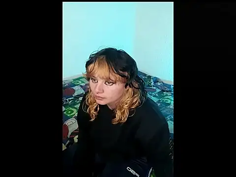  MoonBlue  online show from September 24, 7:13 pm