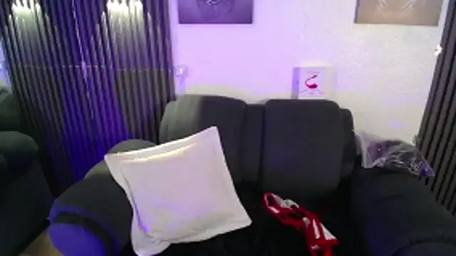 Mia garcia28 online show from October 16, 8:22 pm