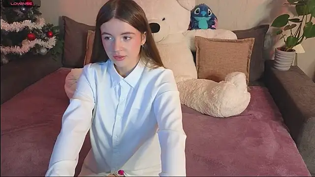 Rosaline lov online show from December 18, 4:01 pm