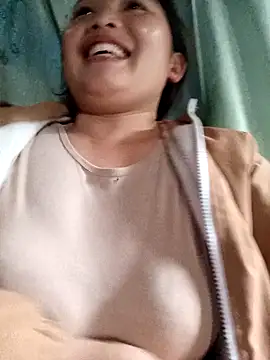 PhamPhung online show from February 21, 9:43 am