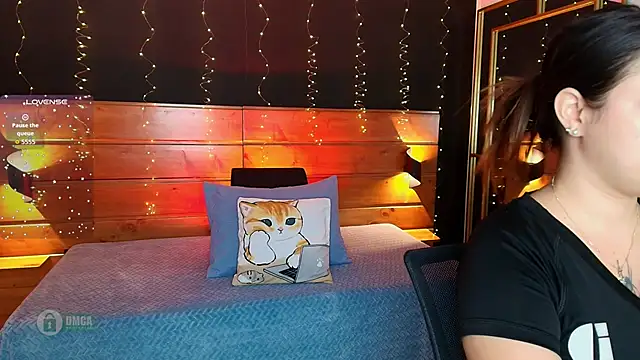 hanna kimura online show from September 21, 8:18 pm