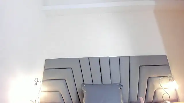 Maia 520 online show from December 22, 6:00 pm