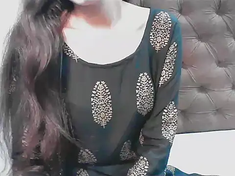 elize   online show from November 8, 4:50 am