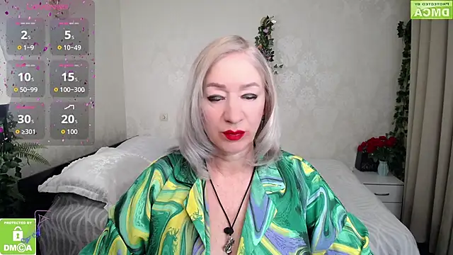 hunters woman online show from March 25, 5:16 pm