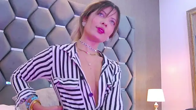 BlaireParker online show from October 23, 12:11 pm