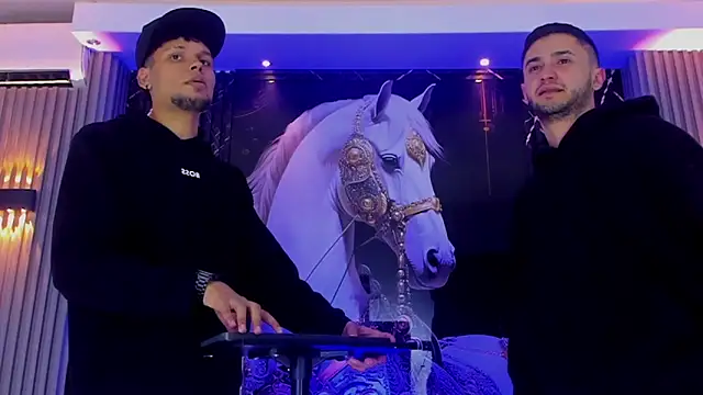 Snapshot of Dominic_Max_ chatting on September 12, 4:13 am Dominic Max  online show from September 12, 4:13 am