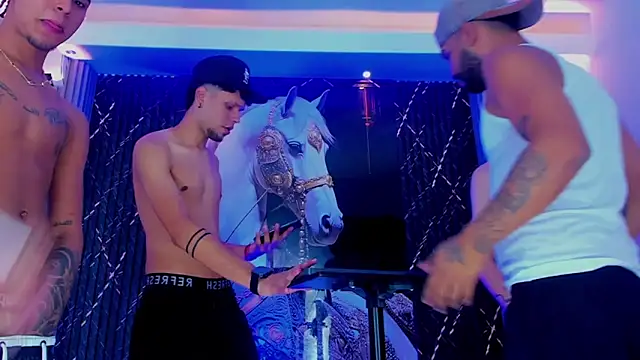 Snapshot of Dominic_Max_ chatting on September 10, 7:30 am Dominic Max  online show from September 10, 7:30 am