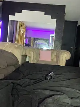 myc hot online show from November 14, 10:15 am