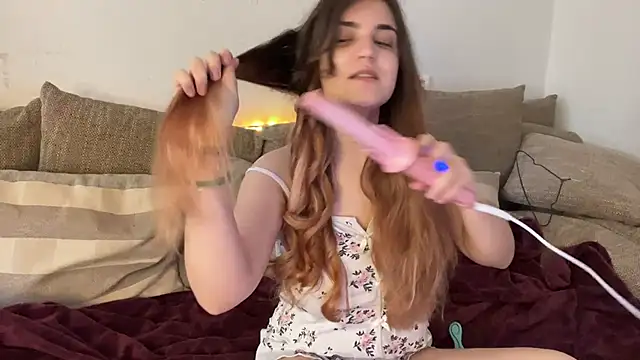 Vivalenti Kiss online show from November 25, 11:45 am