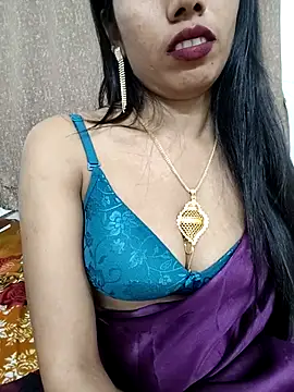 Snapshot of priya_26 chatting on October 16, 9:17 pm priya 26 online show from October 16, 9:17 pm