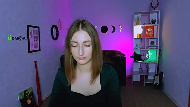 eva smiith  online show from October 7, 5:23 am