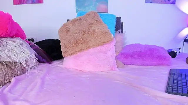 malthe 022 online show from November 1, 8:02 pm