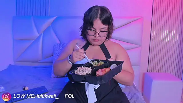 lulukawai16 online show from April 14, 7:36 pm