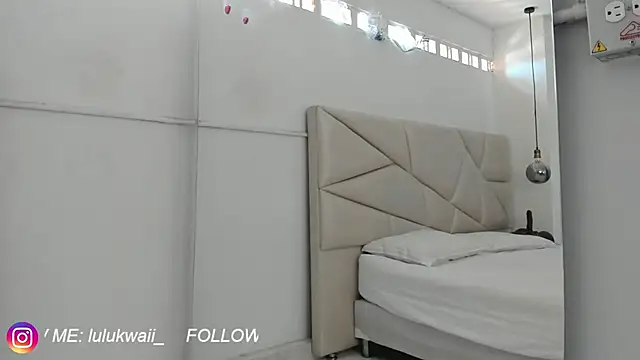 lulukawai16 online show from April 10, 7:09 pm