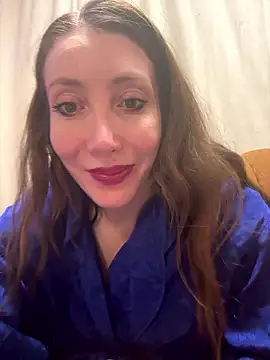 HellaryTourent online show from January 18, 6:04 pm