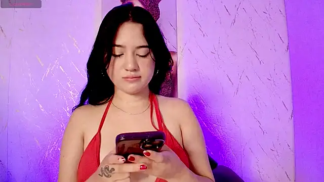 Snapshot of chloekitty69 chatting on September 9, 1:44 pm chloekitty69 online show from September 9, 1:44 pm
