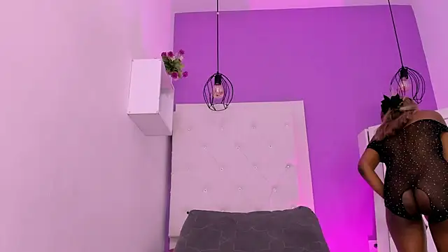 Horny ebonys online show from December 5, 7:59 pm