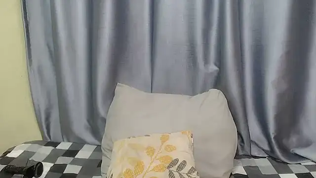 HornyEbony4u online show from January 13, 3:01 am