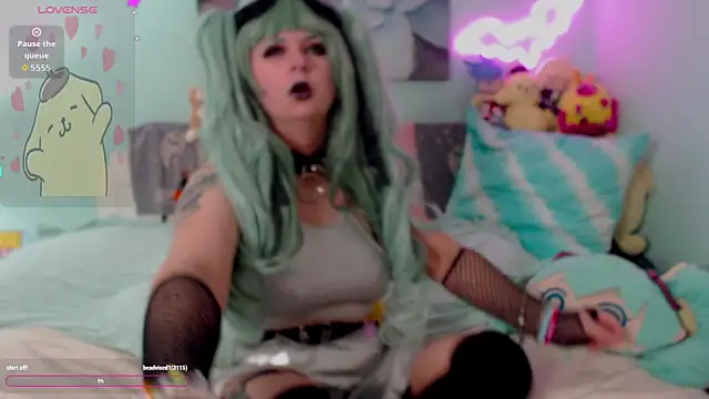 Snapshot of starsaturn chatting on October 18, 3:31 am starsaturn online show from October 18, 3:31 am