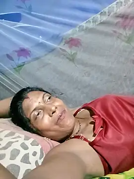 Savita992 online show from June 16, 7:37 pm