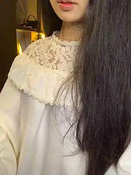 Nhinhi18 online show from March 22, 4:35 pm