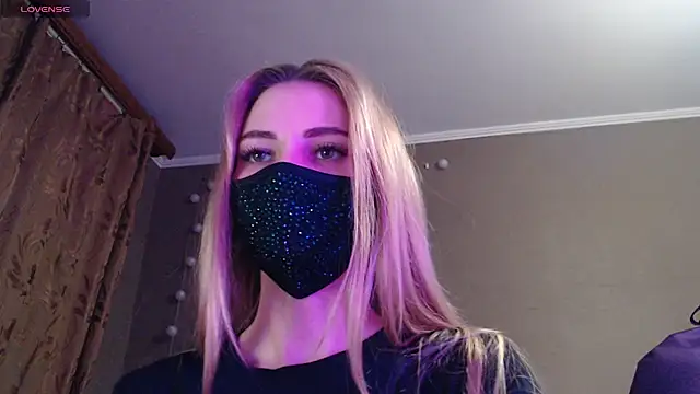 Iris lave online show from October 30, 7:48 pm