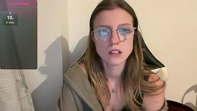 BustyKellyXXX online show from December 19, 8:56 pm